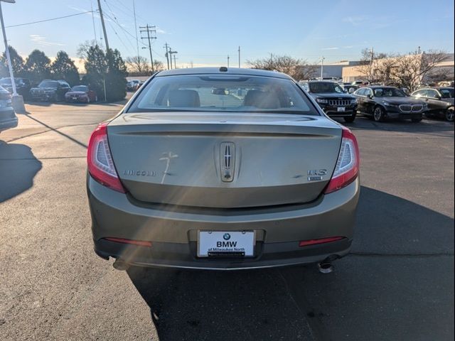 2013 Lincoln MKS Base