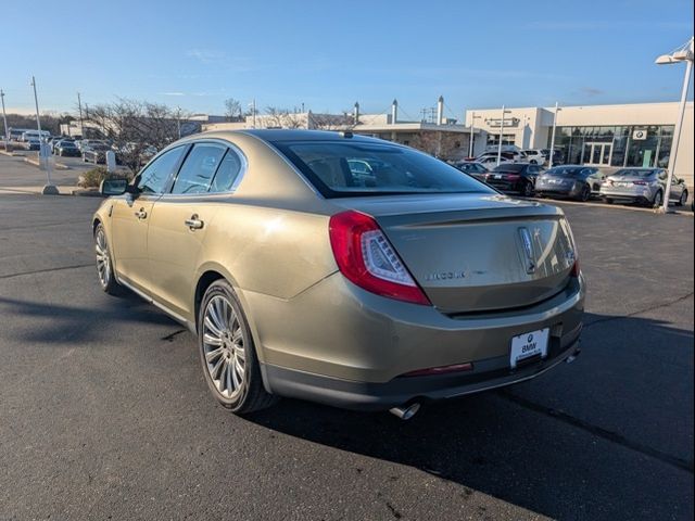 2013 Lincoln MKS Base