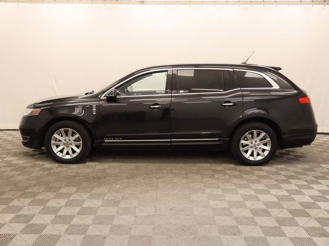 2013 Lincoln MKT Base