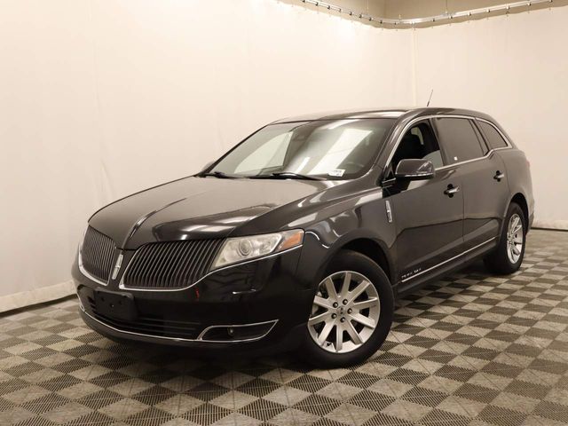 2013 Lincoln MKT Base