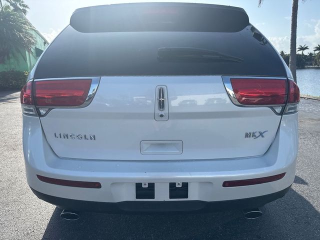 2013 Lincoln MKX Base