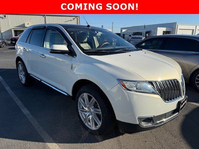 2013 Lincoln MKX Base