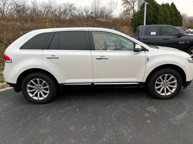 2013 Lincoln MKX Base