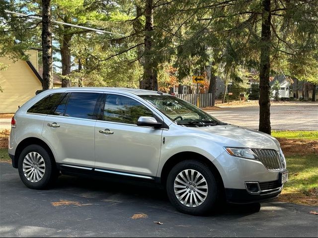 2013 Lincoln MKX Base