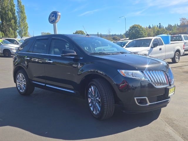 2013 Lincoln MKX Base