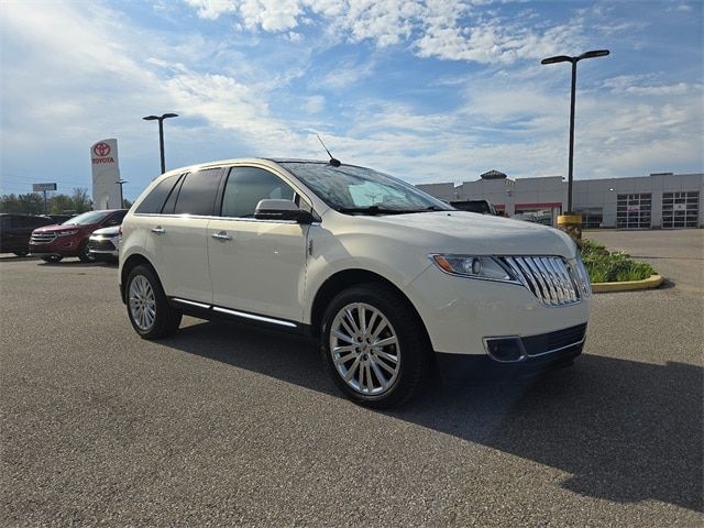 2013 Lincoln MKX Base