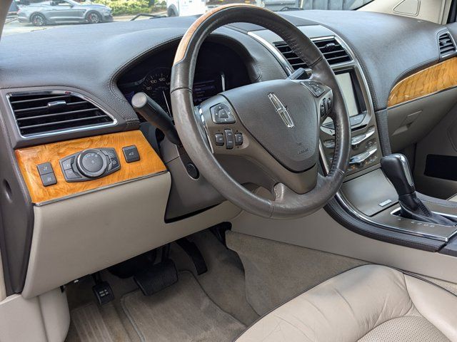 2013 Lincoln MKX Base