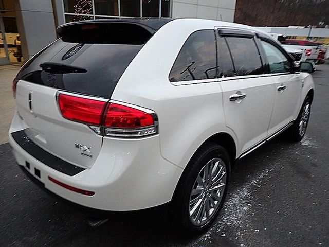 2013 Lincoln MKX Base