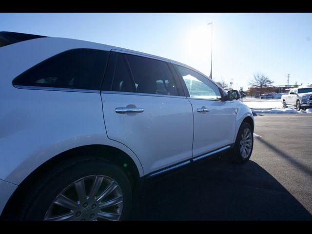 2013 Lincoln MKX Base