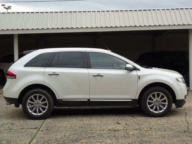 2013 Lincoln MKX Base