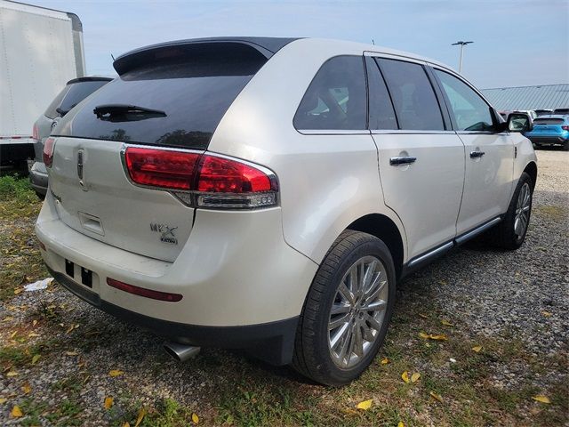 2013 Lincoln MKX Base