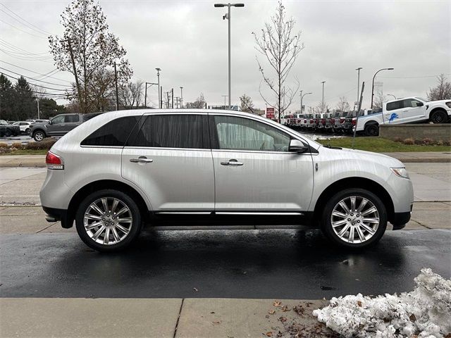 2013 Lincoln MKX Base