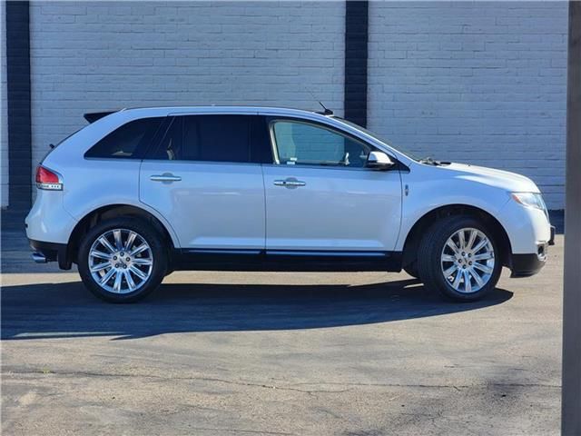 2013 Lincoln MKX Base