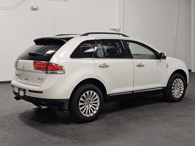 2013 Lincoln MKX Base