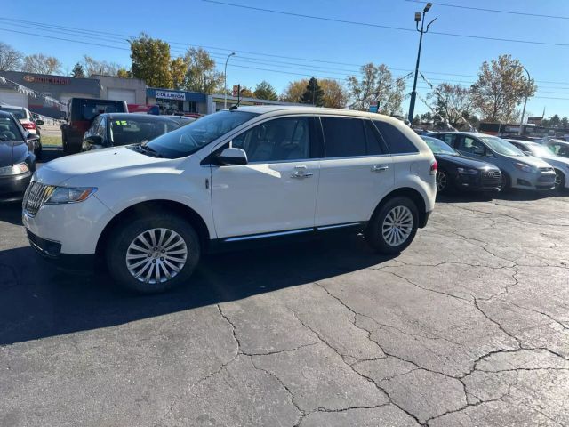 2013 Lincoln MKX Base