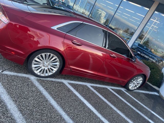 2013 Lincoln MKZ Base