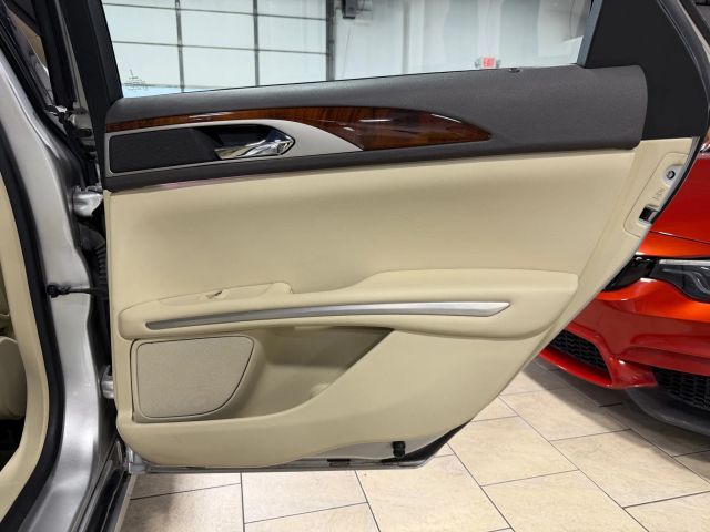 2013 Lincoln MKZ Base