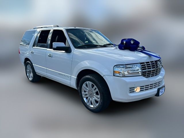 2013 Lincoln Navigator Base