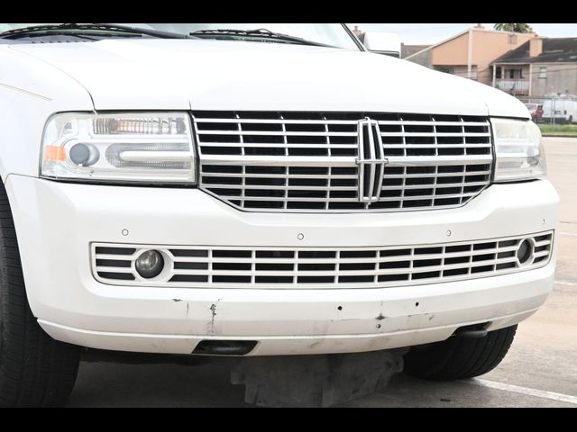 2013 Lincoln Navigator Base