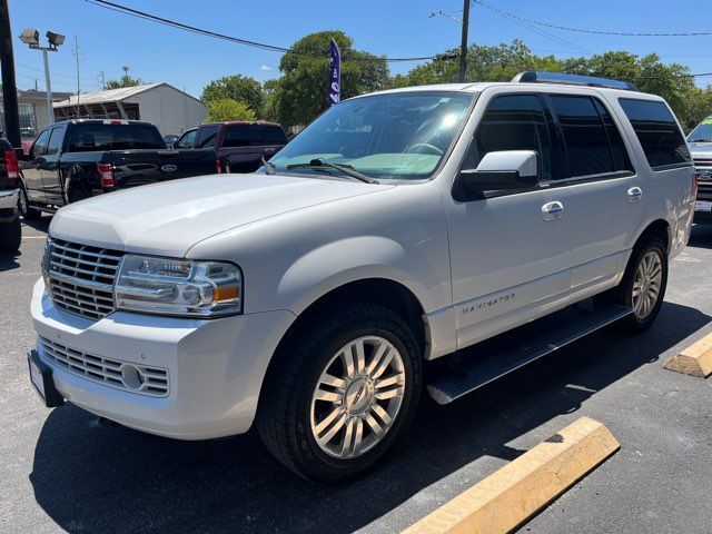 2013 Lincoln Navigator Base