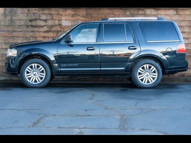 2013 Lincoln Navigator Base