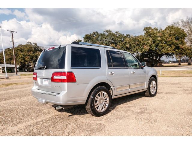 2013 Lincoln Navigator Base