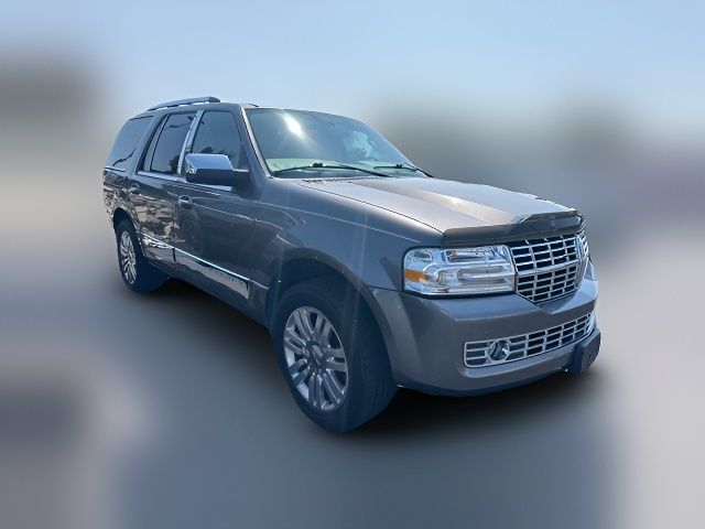 2013 Lincoln Navigator Base