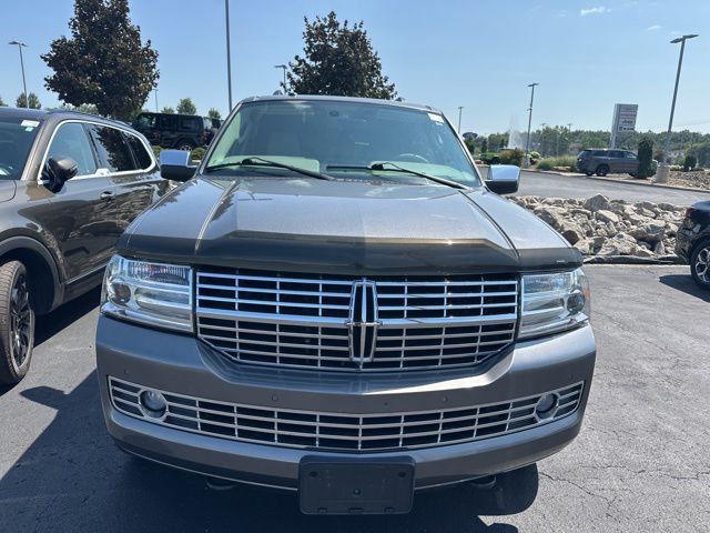 2013 Lincoln Navigator Base