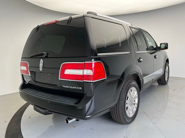 2013 Lincoln Navigator Base