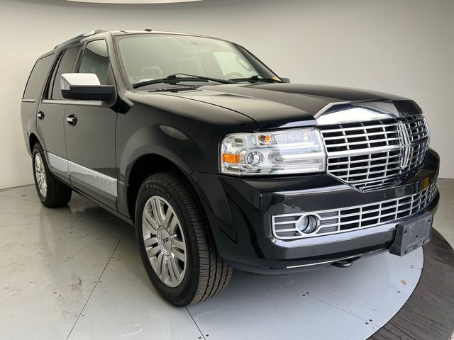 2013 Lincoln Navigator Base
