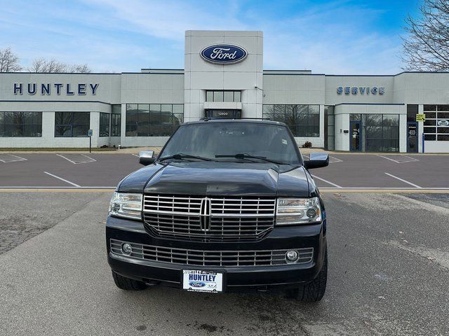 2013 Lincoln Navigator Base