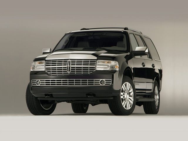 2013 Lincoln Navigator Base