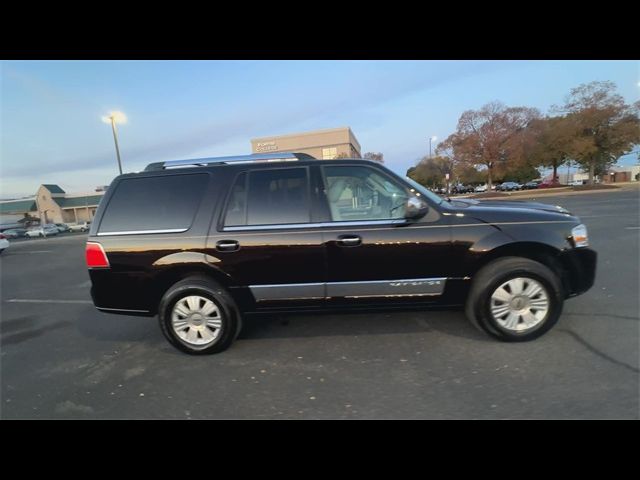 2013 Lincoln Navigator Base