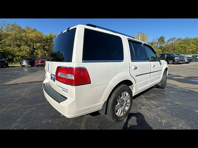 2013 Lincoln Navigator Base