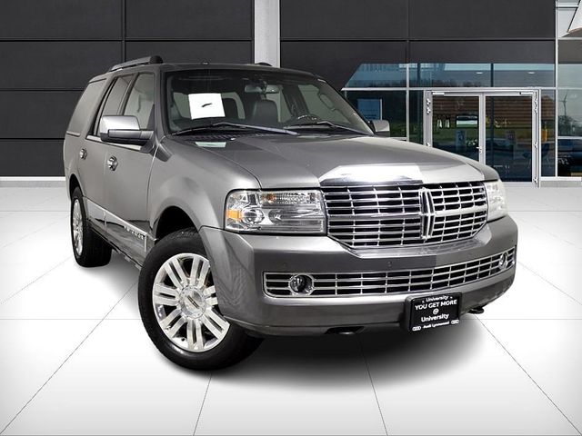 2013 Lincoln Navigator Base