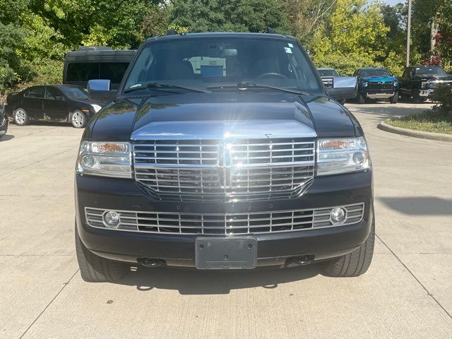 2013 Lincoln Navigator Base