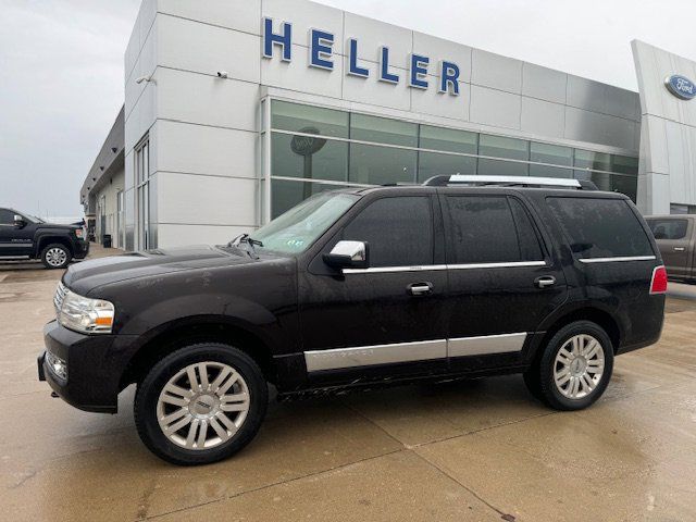 2013 Lincoln Navigator Base