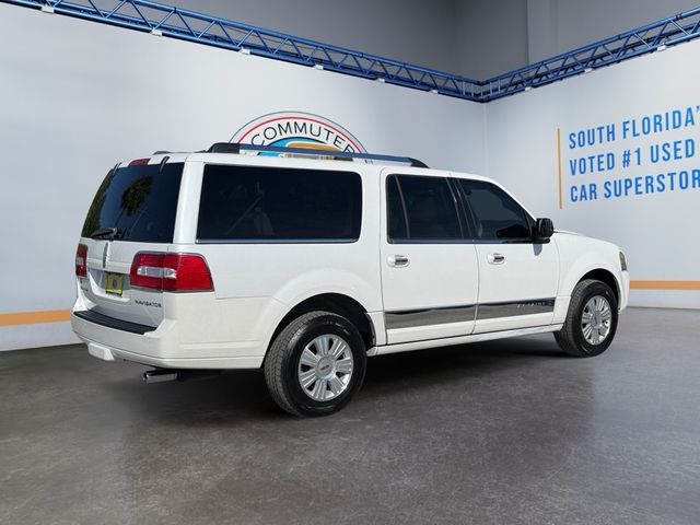 2013 Lincoln Navigator L Base