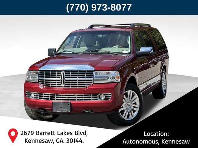 2013 Lincoln Navigator L Base