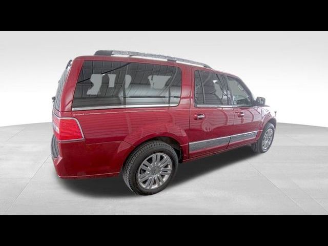 2013 Lincoln Navigator L Base