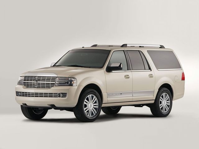 2013 Lincoln Navigator L Base