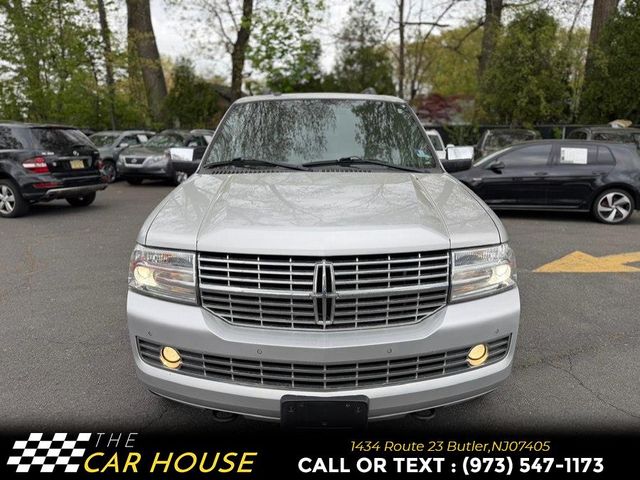 2013 Lincoln Navigator L Base