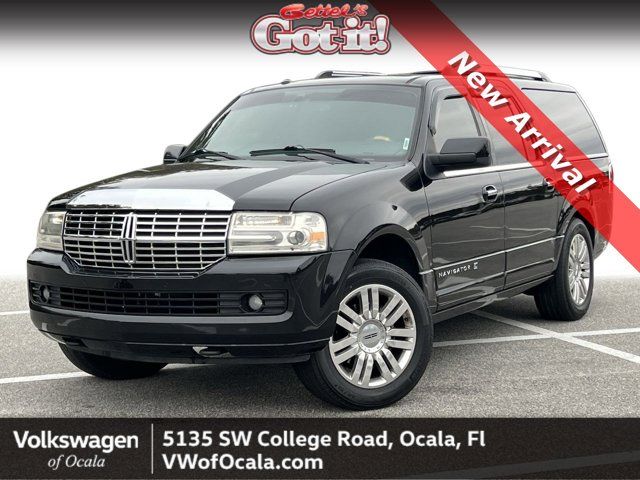 2013 Lincoln Navigator L Base