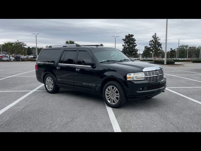 2013 Lincoln Navigator L Base