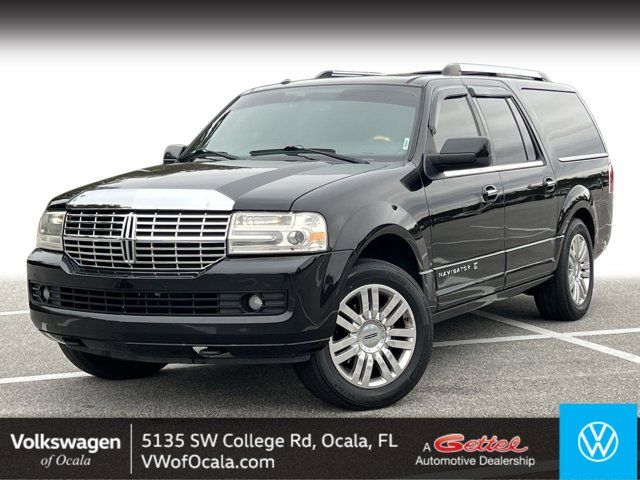 2013 Lincoln Navigator L Base