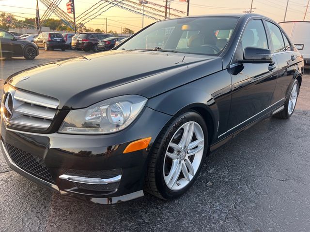 2013 Mercedes-Benz C-Class 300 Luxury