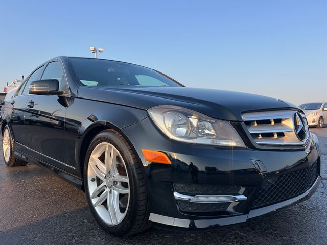 2013 Mercedes-Benz C-Class 300 Luxury