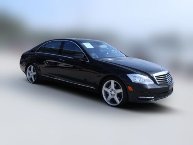 2013 Mercedes-Benz S-Class 550