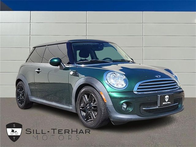 2013 MINI Cooper Hardtop Base