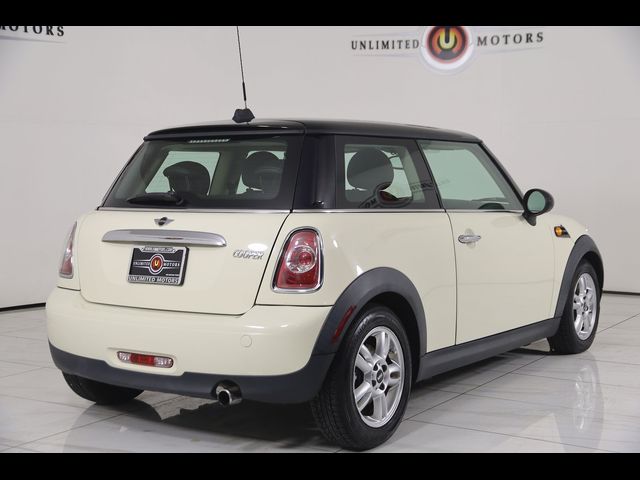 2013 MINI Cooper Hardtop Base